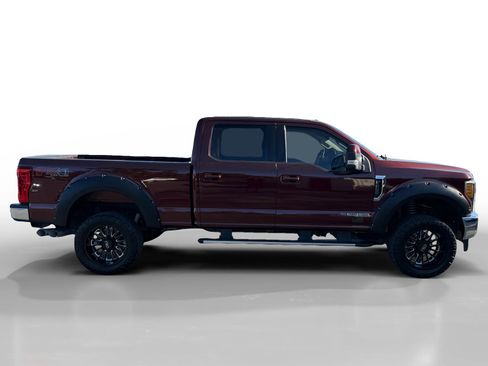 Used 2017 Ford F250 Lariat w/ Lariat Value Package AWD/4WD image 6