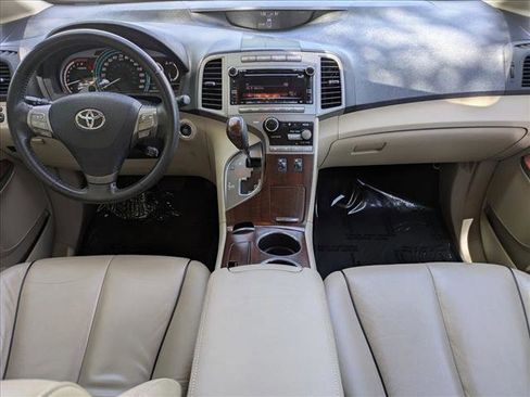 Used 2010 Toyota Venza FWD image 16