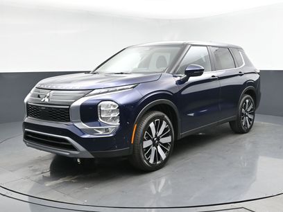 New 2025 Mitsubishi Outlander SE