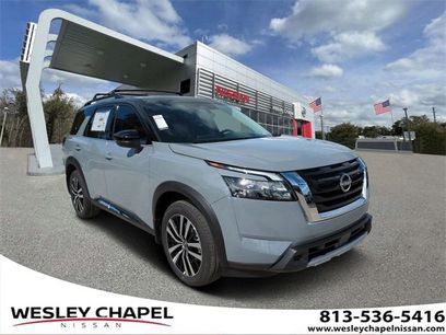 New 2025 Nissan Pathfinder Platinum w/ Cargo Package