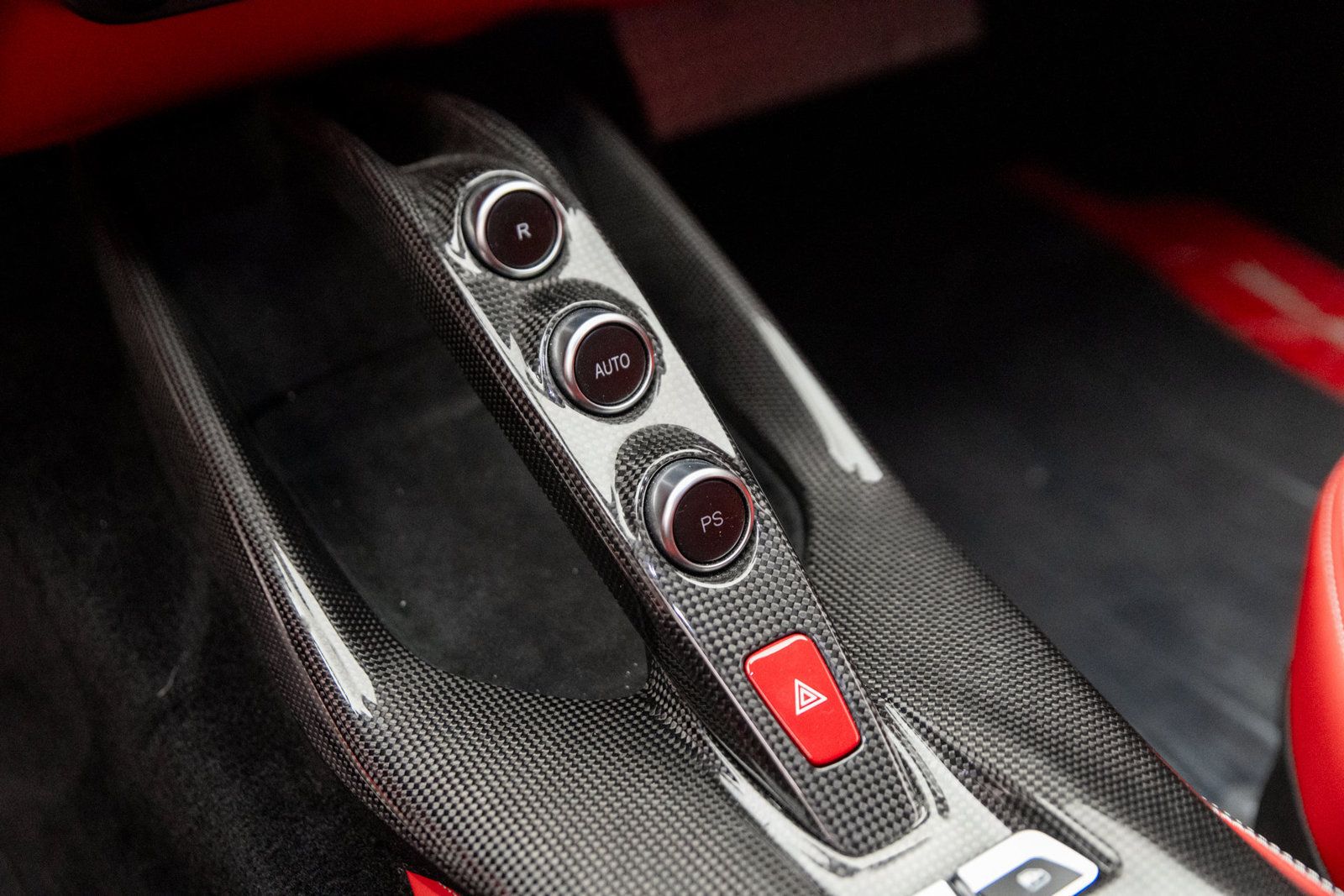 Used 2020 Ferrari 812 Superfast RWD image 27