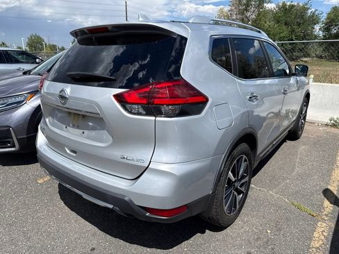 Used 2017 Nissan Rogue SL w/ SL Premium Package AWD/4WD image 2