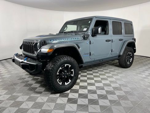 Used 2024 Jeep Wrangler Unlimited Rubicon 4xe image 10