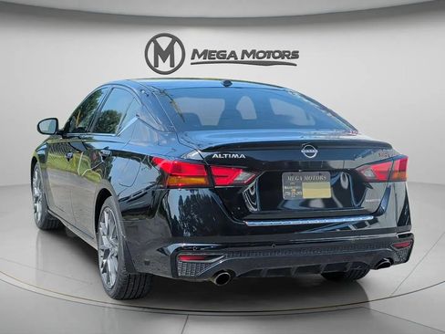 Used 2023 Nissan Altima 2.0 SR FWD image 5