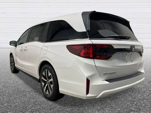 New 2026 Honda Odyssey EX-L image 3