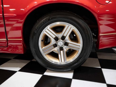 Used 1989 Chevrolet Camaro IROC-Z image 31