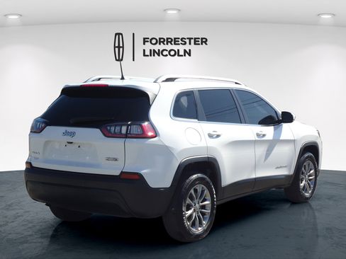 Used 2020 Jeep Cherokee Latitude Plus w/ Cold Weather Group AWD/4WD image 3