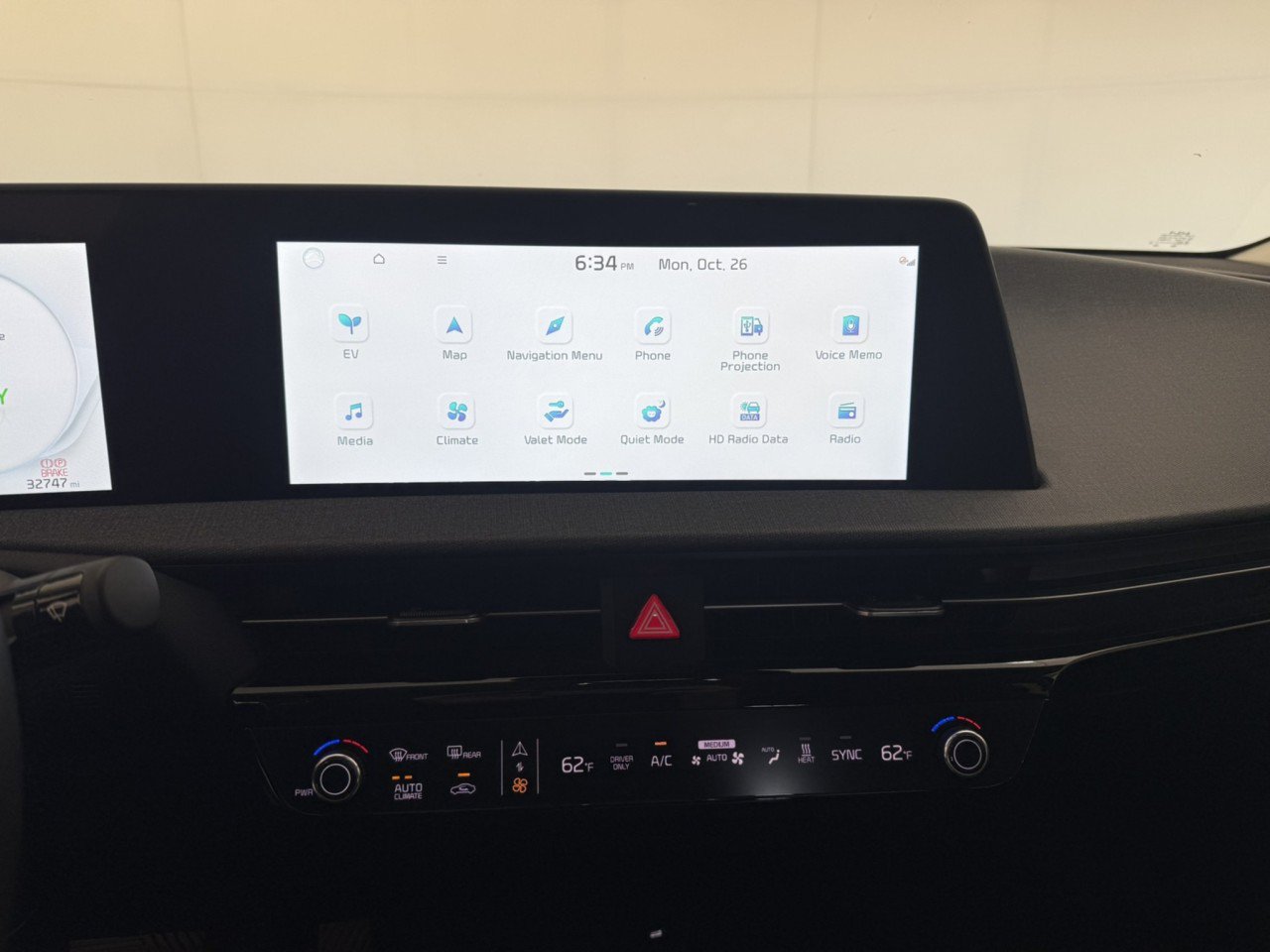 Used 2023 Kia EV6 Wind w/ Wind Technology Package AWD/4WD image 15