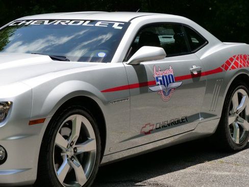 Used 2010 Chevrolet Camaro SS RWD image 38