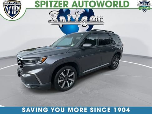 Used 2023 Honda Pilot Touring image 4