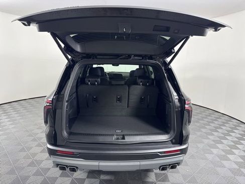 New 2026 Chevrolet Traverse Z71 w/ Enhanced Driving Package AWD/4WD image 13