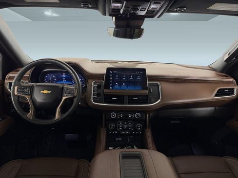 Used 2023 Chevrolet Tahoe High Country w/ Premium Package AWD/4WD image 13
