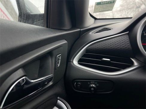 Used 2024 Chevrolet Malibu LT image 20