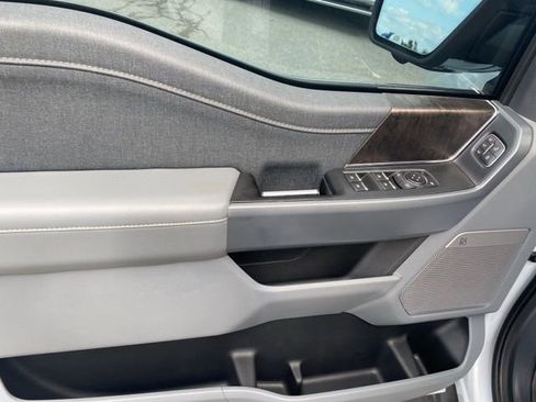 Used 2021 Ford F150 Lariat w/ Equipment Group 502A High image 17