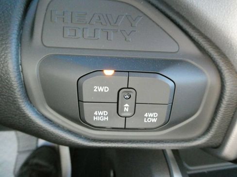 New 2026 RAM 3500 Big Horn AWD/4WD image 24