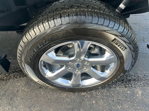 Used 2023 Ford F150 Lariat w/ Equipment Group 502A High image 11