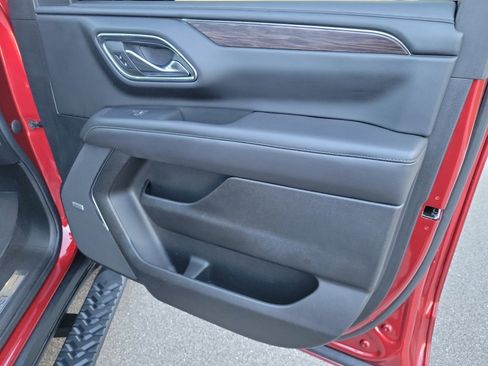 Used 2023 Chevrolet Tahoe Z71 w/ Luxury Package image 35