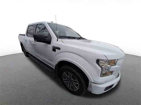 Used 2016 Ford F150 XLT w/ Equipment Group 302A Luxury image 6