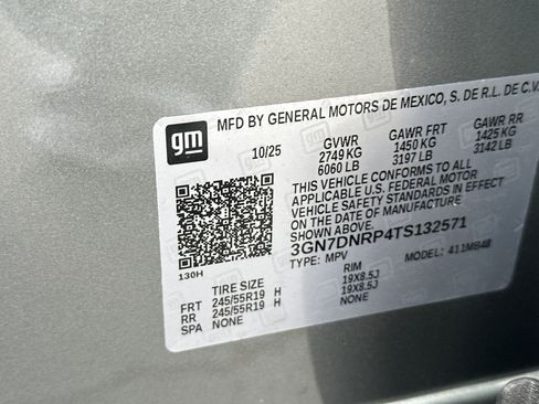 New 2026 Chevrolet Equinox EV LT image 35