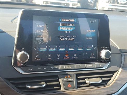 Used 2024 Nissan Altima 2.5 SV image 18