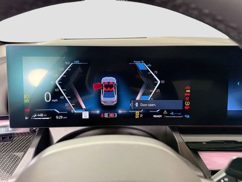 New 2026 BMW 550e xDrive image 10