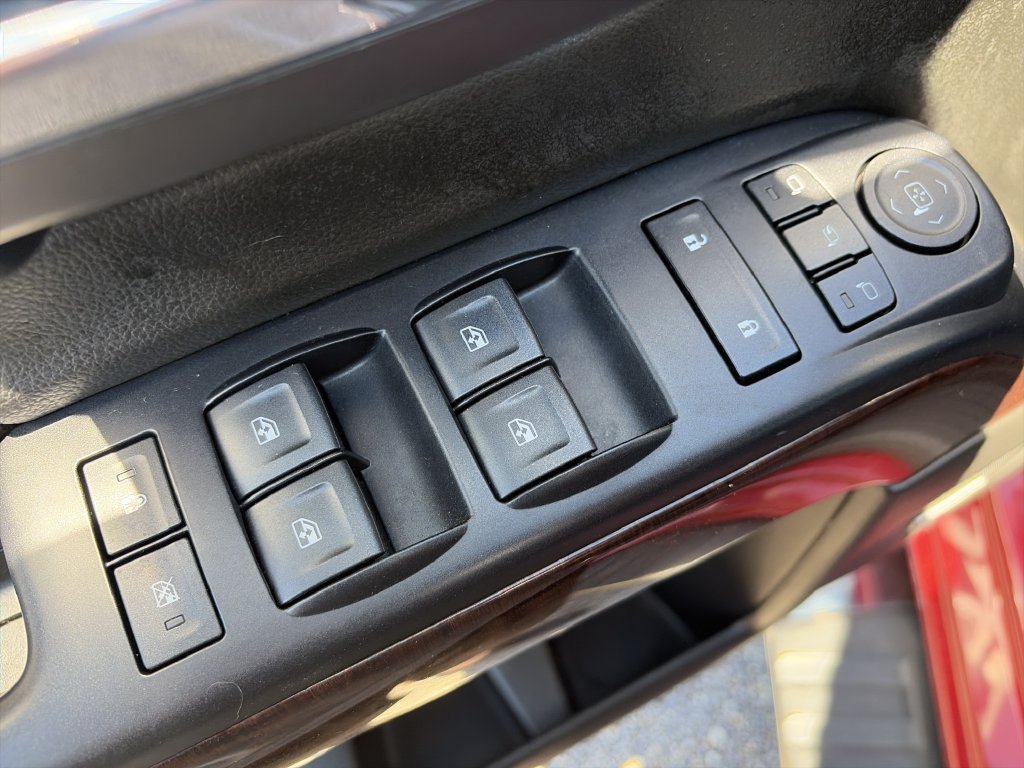 Used 2018 GMC Sierra 1500 SLT AWD/4WD image 17