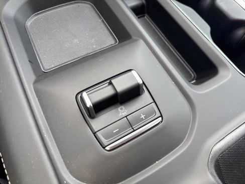 New 2026 GMC Sierra 2500 Denali Ultimate AWD/4WD image 35