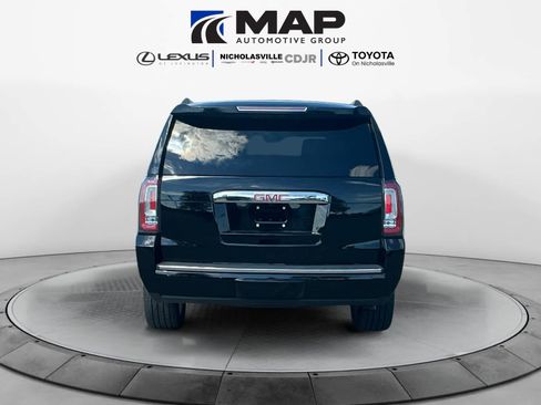 Used 2019 GMC Yukon XL Denali w/ Denali Ultimate Package AWD/4WD image 4