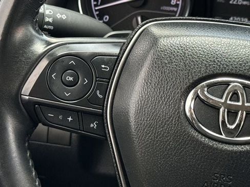 Used 2024 Toyota Camry SE FWD image 13