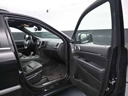 Used 2020 Jeep Grand Cherokee Limited AWD/4WD image 27