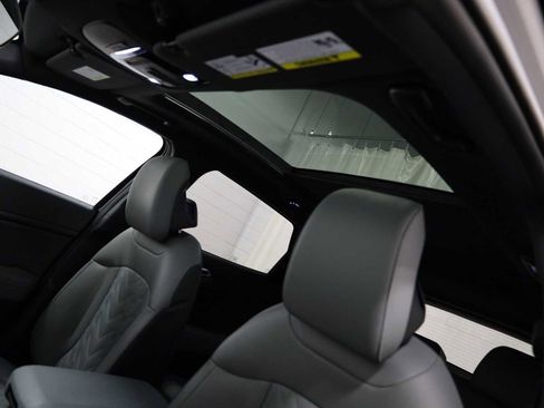 Used 2023 Kia Sportage X-Line w/ X-Line Premium Package AWD/4WD image 18