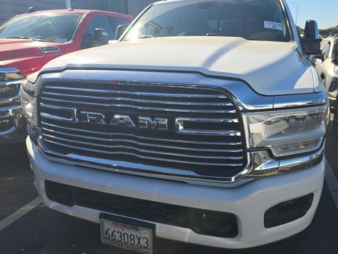 Used 2023 RAM 2500 Laramie AWD/4WD image 3
