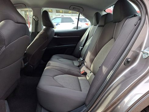 Used 2024 Toyota Camry LE image 10