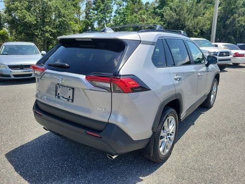 Used 2024 Toyota RAV4 XLE Premium FWD image 10