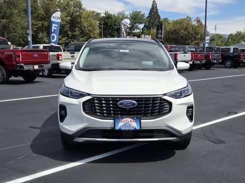 Used 2024 Ford Escape SE w/ PHEV Premium Package FWD image 2