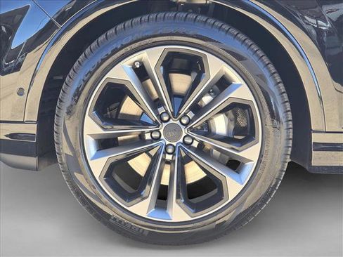 New 2026 Audi Q7 3.0T Premium Plus image 9
