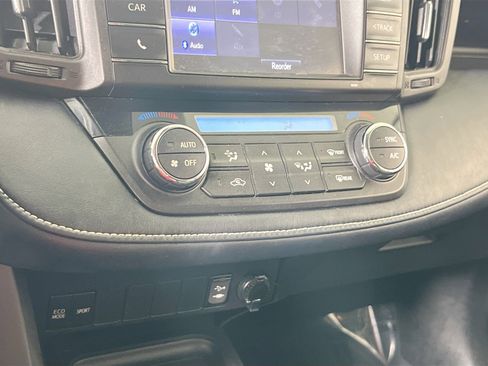 Used 2018 Toyota RAV4 XLE image 15