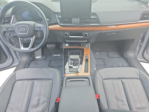 Used 2021 Audi Q5 e Premium Plus w/ Premium Plus Package AWD/4WD image 9