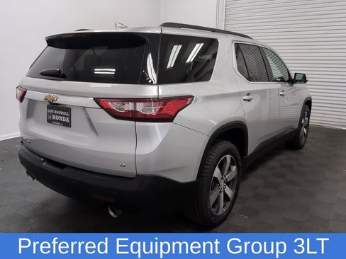 Used 2021 Chevrolet Traverse LT w/ LT Premium Package image 10