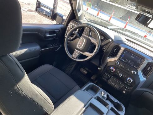 Certified 2022 GMC Sierra 2500 SLE w/ SLE Convenience Package image 23