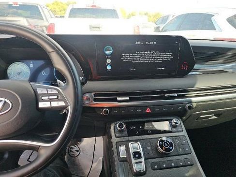 Used 2024 Hyundai Palisade Calligraphy image 4
