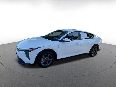 Used 2025 Kia K4 LXS image 8