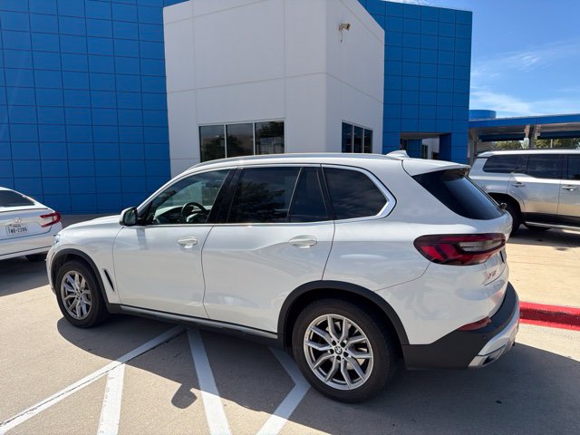 Used 2022 BMW X5 xDrive40i AWD/4WD image 8