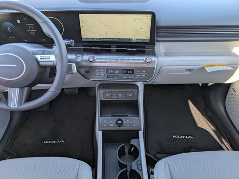 New 2026 Hyundai Kona Limited FWD image 7
