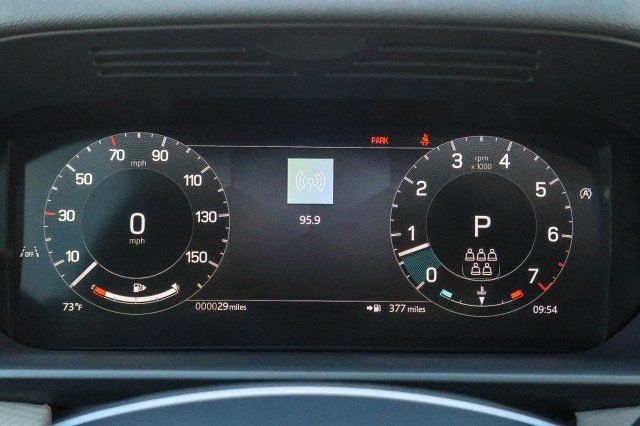 Certified 2025 Land Rover Discovery Dynamic SE AWD/4WD image 18