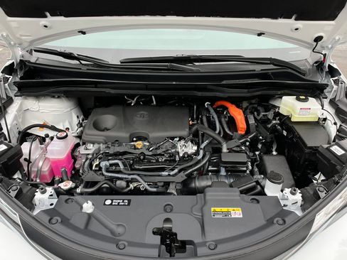 New 2026 Toyota Sienna LE image 23