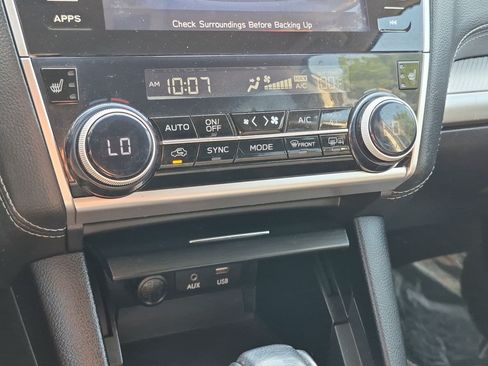 Used 2018 Subaru Outback 2.5i Premium AWD/4WD image 24