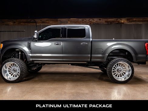 Used 2017 Ford F350 Platinum w/ Platinum Ultimate Package image 5