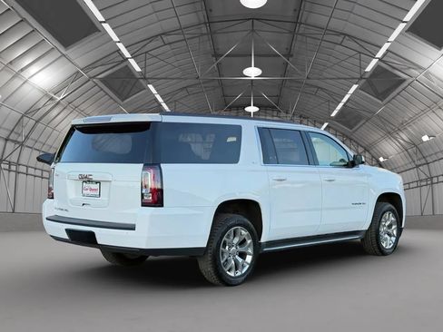 Used 2016 GMC Yukon XL SLT w/ Open Road Package AWD/4WD image 7
