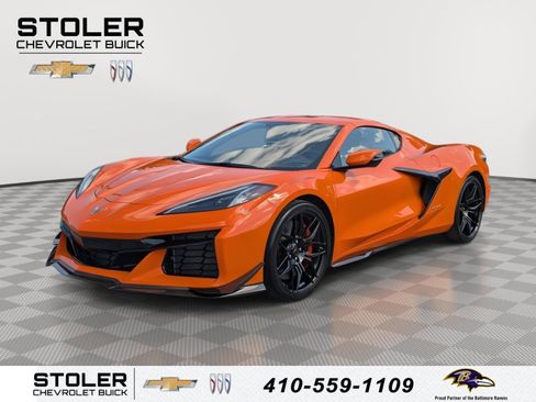 Used 2023 Chevrolet Corvette Z06 w/ Z07 Performance Package image 1